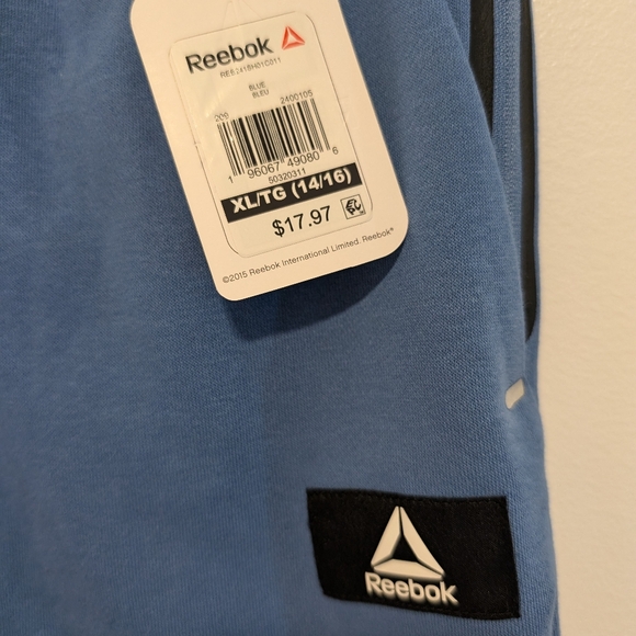 Teens Short - Picture 3 of 4